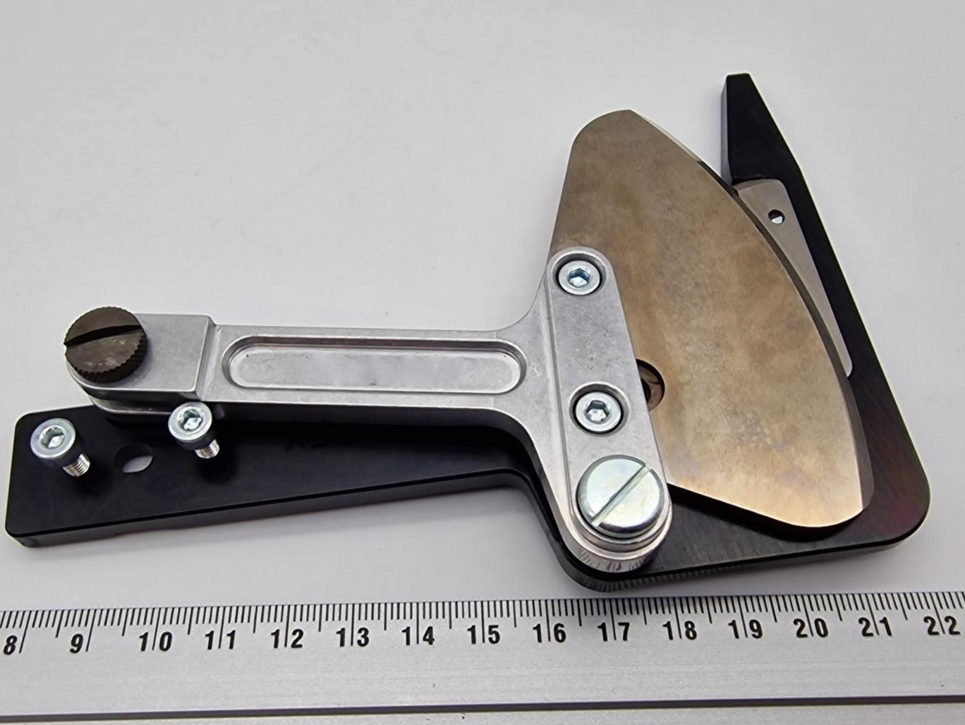 Scherfuß B45 einfasig 45° und verzahntem U-Messer