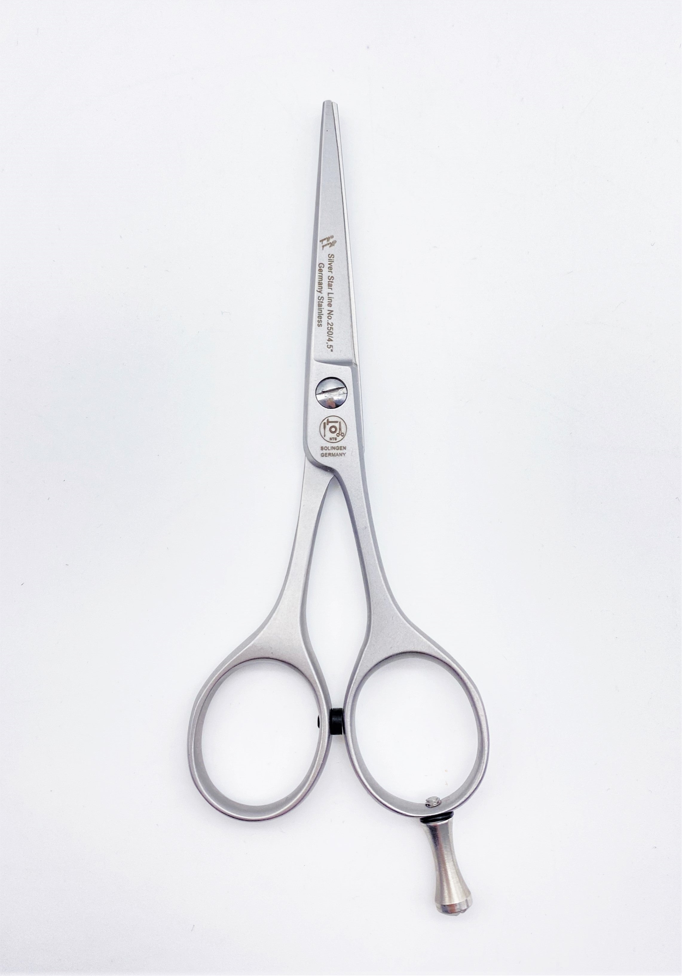 NTS Tijeras de peluquería Silver Star Line 250-4.5 – Tamaño 4.5 pulgadas – 11,4 cm NTS Tijeras de peluquería Silver Star Line 250-4.5 – Tamaño 4.5 pulgadas – 11,4 cm
